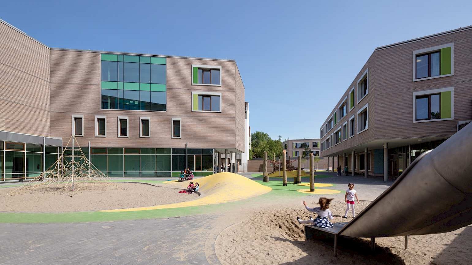 Bildungszentrum Tor zur Welt, 2013 © Bernadette Grimmenstein / IBA Hamburg GmbH